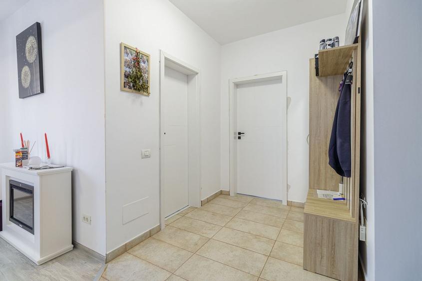 2 camere Apusului-Bacriului cu loc de parcare
