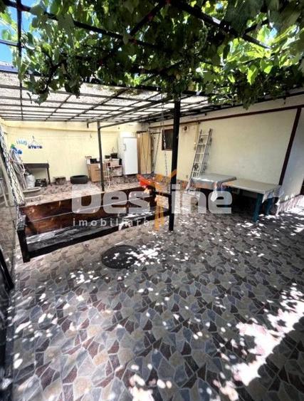 De vânzare casa Palas
