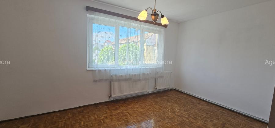 Vand apartament de 2 camere, confort 1 ,semidecomandat,zona Rahovei - 3