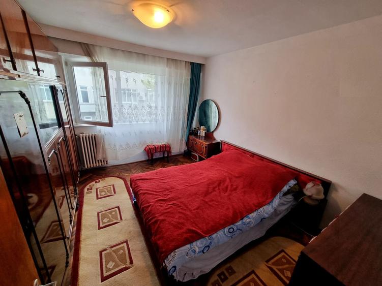 Ultracentral- apartament 3 camere decomandat cu 2 balcoane