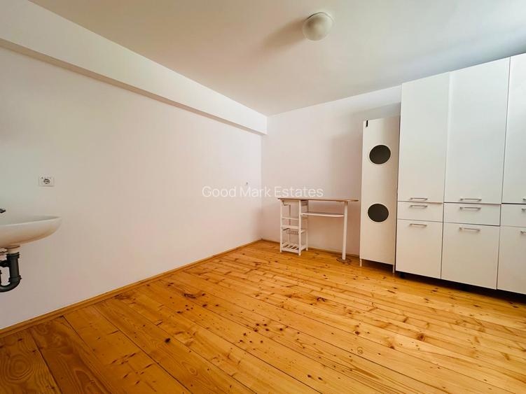 VILA DEOSEBITA - Vatra Luminoasa - birouri/cabinet medical/ rezidential - 26