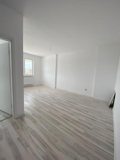 VANZARE APARTAMENT 2 CAMERE +LOC PARCARE-COMISION 0% MILITARI 0773046547