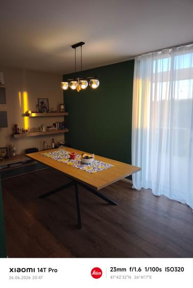 Casa cu etaj la Lebada