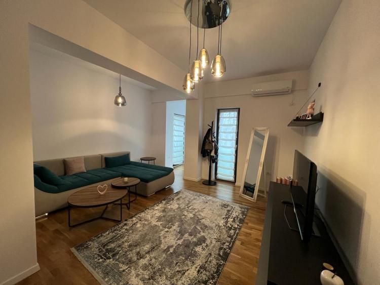 PIPERA APARTAMENT 2 CAMERE MOBILAT COMPLET LOC PARCARE