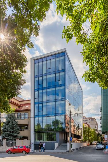 Cladire birouri Herastrau, Caramfil. Ideal birouri/clinica