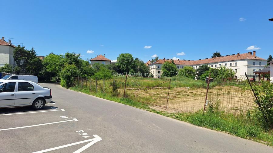 Fagaras, teren 3400mp intre blocuri pe str. Negoiu, toate utilitatile - 6