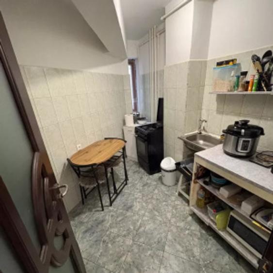 Apartament 2 camere decomandat,etaj 3, Zona Milcov
