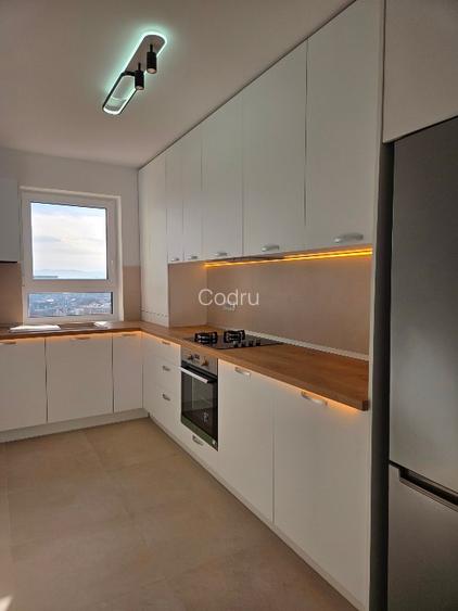 Inchiriez apartament cu 3 camere - 7