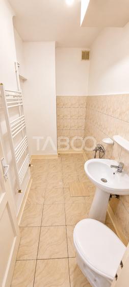 Apartament 2 camere etaj intermediar cu balcon zona Horea Centru