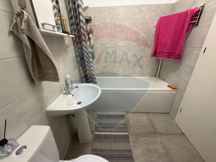 Vanzare apartament 2 camere zona Pallady