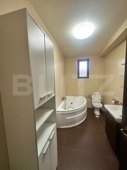 Casă 3 camere, 150 mp, 200 mp teren, zona Girocului