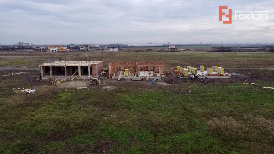 Duplex intreg 8 camere, LA ROSU, de vanzare in Sacalaz, la intrare - 25