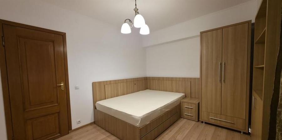 Tineretului -Vacaresti -4 camere + centrala proprie+ 3 boxe