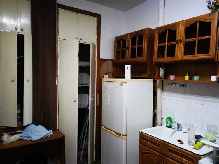 Apartament o camera în zona Gruia