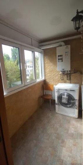 Berceni,et.3/8,2 bai,balcon inchis,CENTRALA PROPRIE,geam baie,mobilat,utilat.