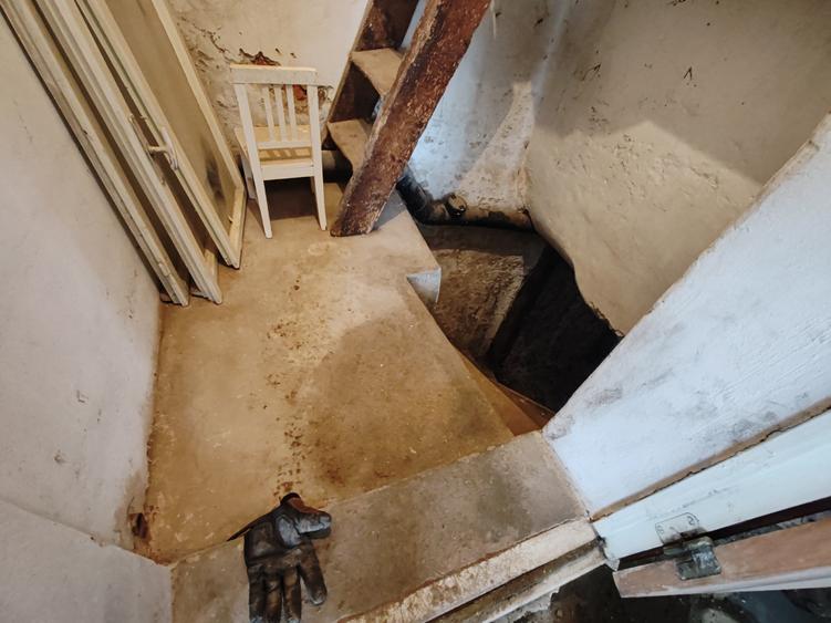 Casa 4 camere libera la vanzare GHIMBAV
