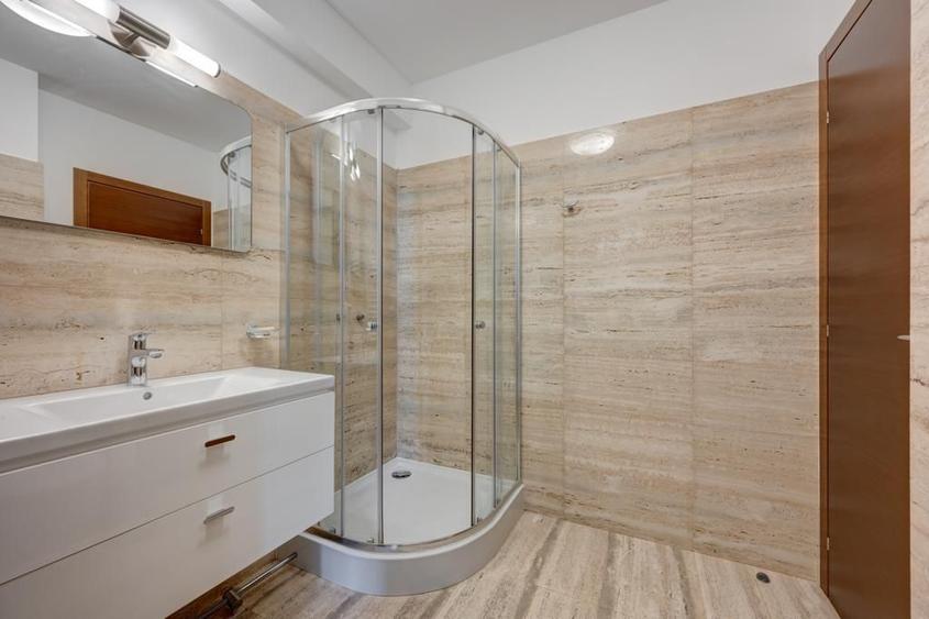 Apartament 3 camere + parcare Polona/Dacia