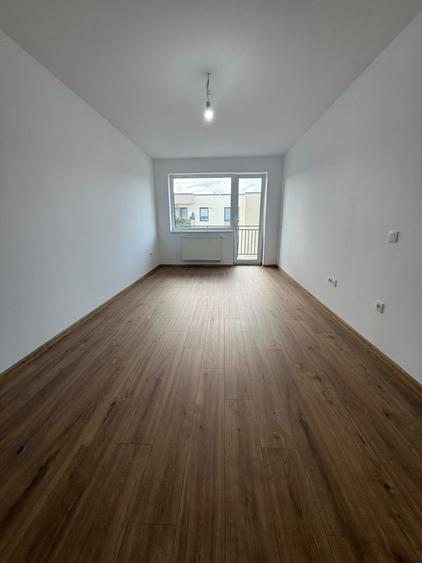 Apartament 3 camere în clădire cu 3 etaje