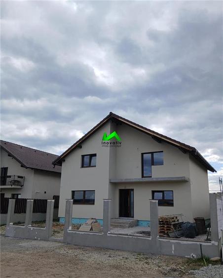 Casa de vanzare predare in noimebrie Sibiu Sura Mica