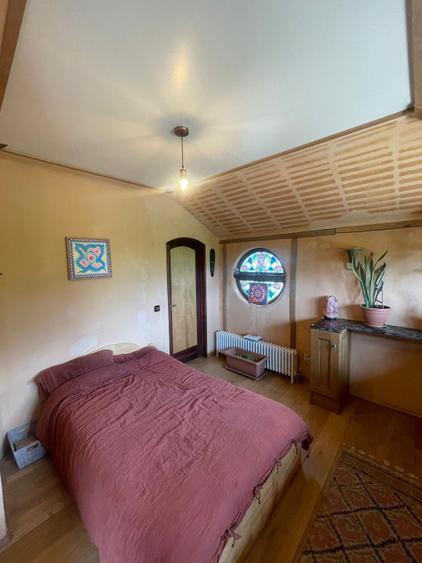 Casă ecologică din beton de canepă, 200 mp, 11 arii teren, zona Tautii de Sus