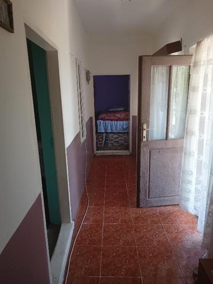 : Casă locuibilă + Teren generos 3.550 mp, intravilan – Comuna Baia, jud. Tulcea