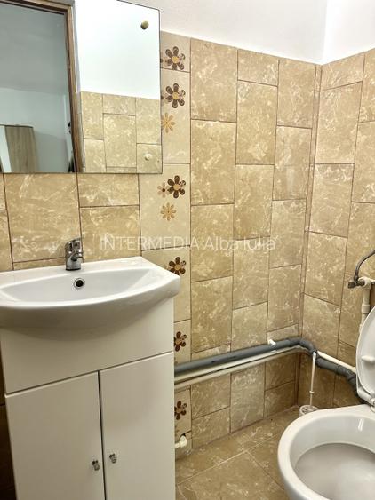 Apartament cu 3 camere I 2 bai I de inchiriat I Centru zona Primariei I etaj 2 I - 7