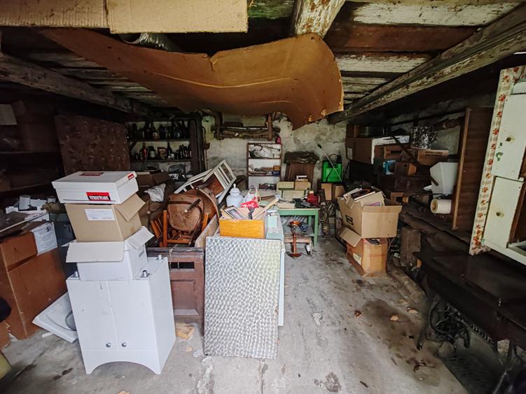 Casa 4 camere libera la vanzare GHIMBAV