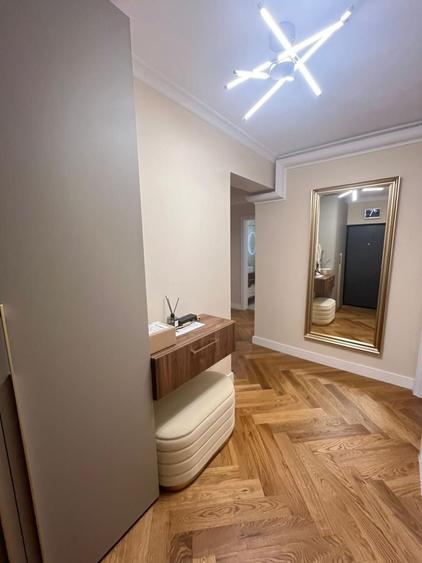 3 CAM MOBILAT SI UTILAT ULTRAMODERN CU TERASA ZONA TRAPEZULUI