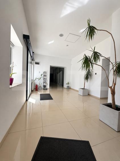 Clădire de birouri 340 mp, parcare și spațiu verde – zona SAGRICOM