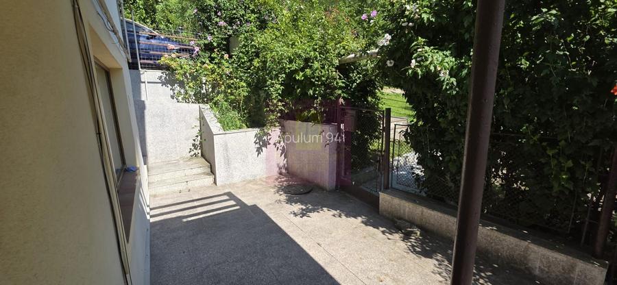 Casa cu 4 camere de vanzare in Campina