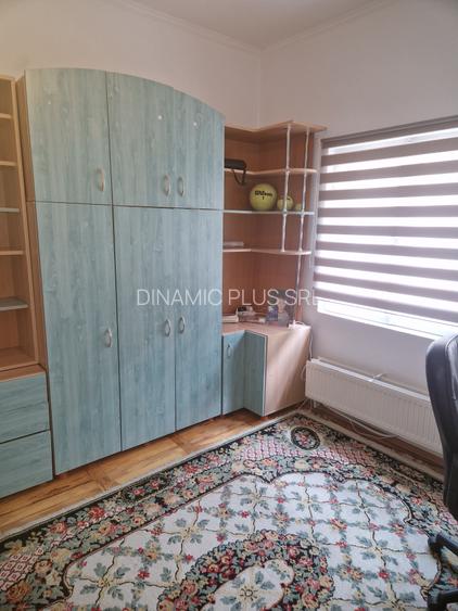 Casa vânzare zona str Lupeni - 13