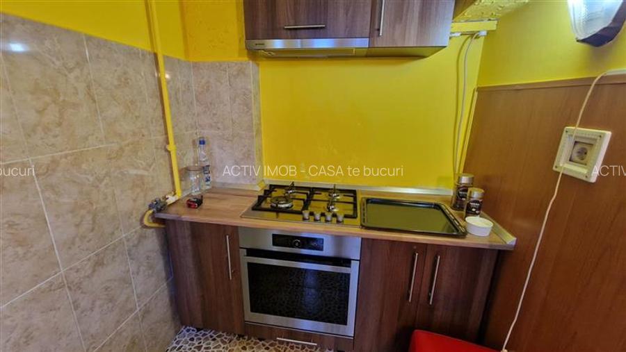 Resita Casa 7 Incaperi Parter si Etaj, Zero investitii - 12