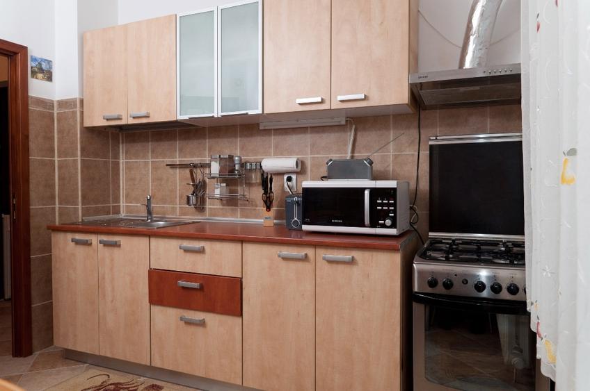 2 camere Crangasi, utilat si mobilat, etaj 1/4, langa Parc si Metrou Crangasi