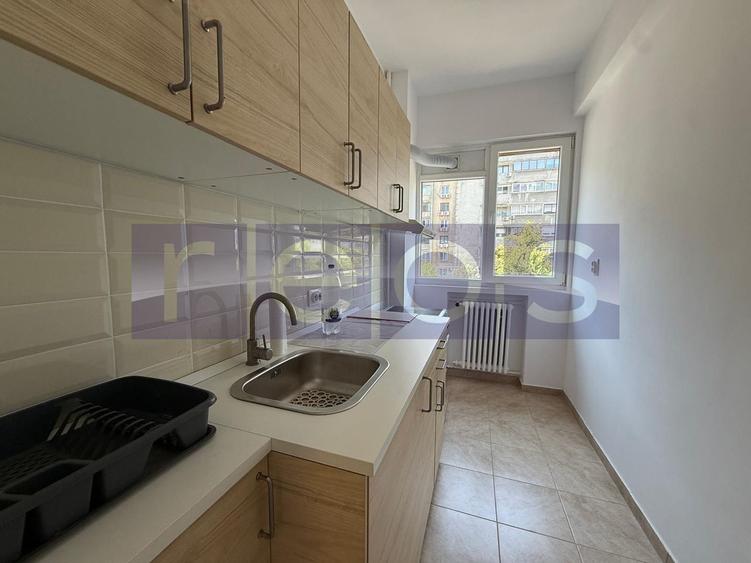 De inchiriat apartament 2 camere vedere Bd Magheru recent renovat - 8