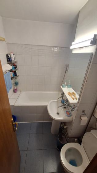 Tomis 3 ( Mega Image ) - 2 camere decomandate confort maxim