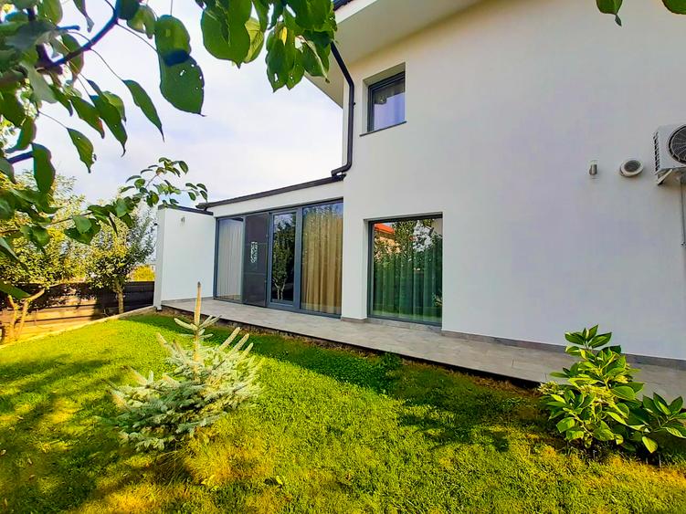 Vila de vanzare Valea Lupului