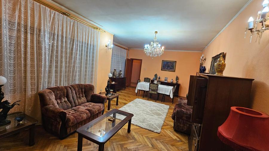 DEMOCRATIEI-Value Center-casa 259 mp , ter 532mp - 235000 euro