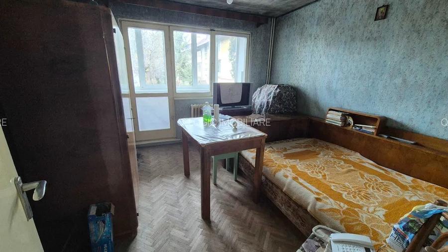 Apartament 3 camere liber la vanzare zona Piata Astra - 2