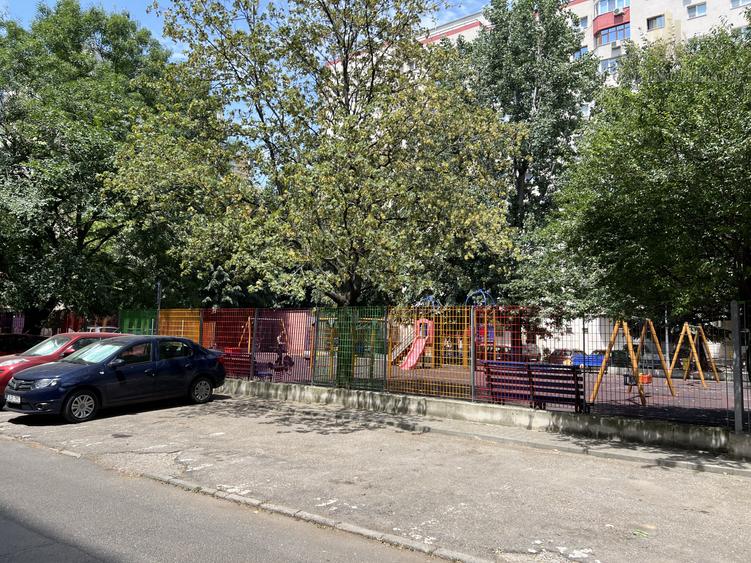 3 Camere | Berceni- Sudului | NEMOBILAT | Balcon