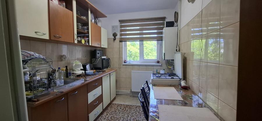 Tomis Nord Apartament cu 3 camere , 2 balcoane, centrala gaze