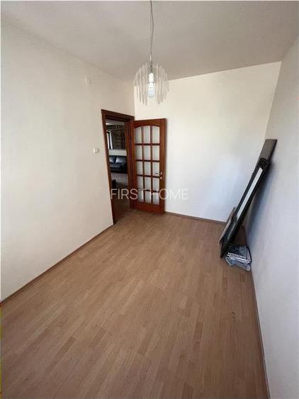 Apartament 3 camere,etaj 6(lift nou),ultracentral- Piata Unirii - 9
