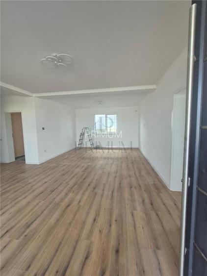 Casa individuala superba - zona linistita - bucatarie inchisa-  finisaje premium - 3