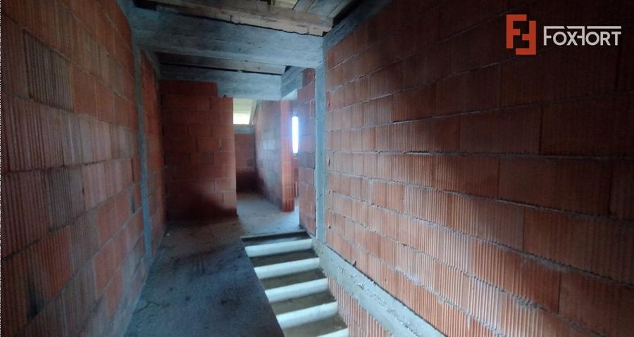 COMISION 0% Duplex la Rosu, 330 mp utili, asfalt, Sacalaz