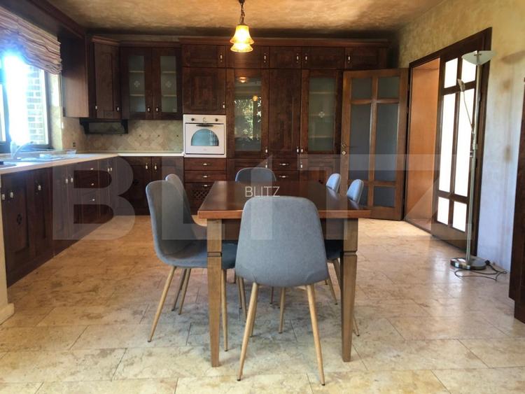 Casa individuala, 310 mp, 900 mp teren, zona Faget