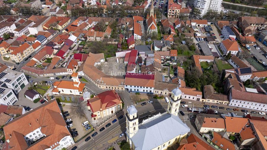 Clădire comercială de vânzare, 2240mp, Ultracentral, str Primăriei - 32