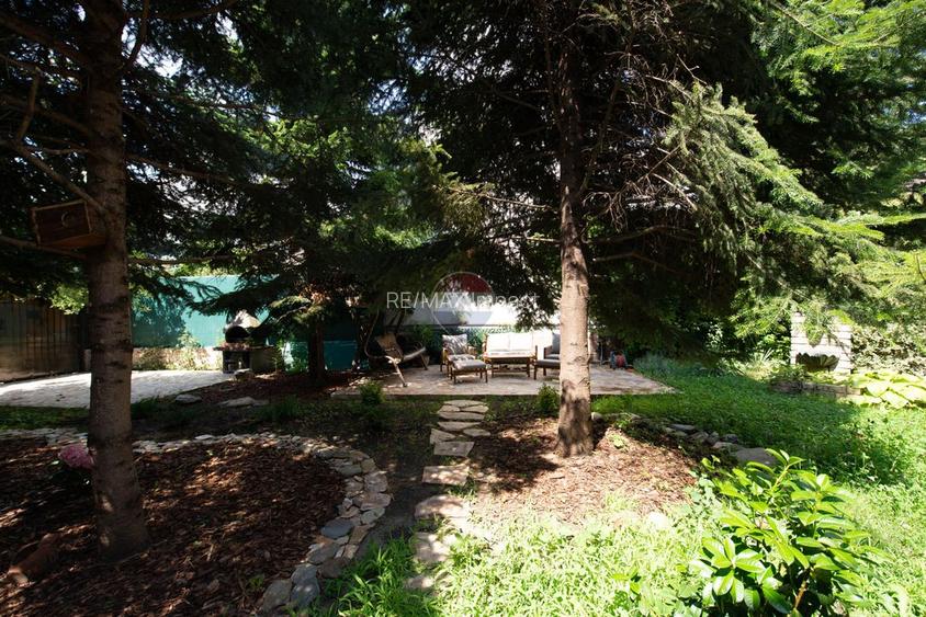 Apartament cu 4 camere 169mp, parter si teren 175mp, în zona Grivita