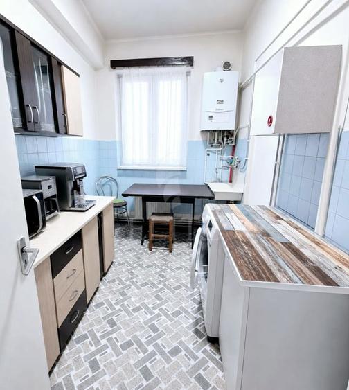 Apartament 3 camere în zona FACULTATII DE LITERE