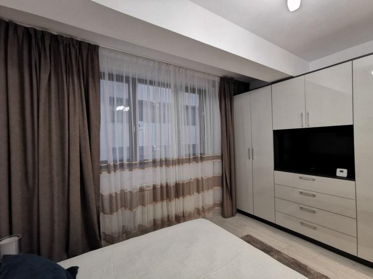 Mamaia, 2camere vedere lac, gaze, loc parcare, termen lung cu deconatre