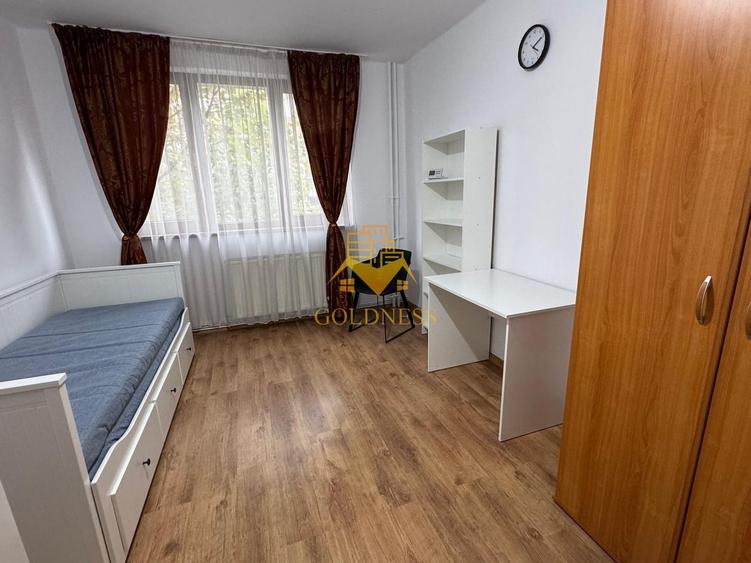 Oportunitate ! 3 camere decomandate Horea, parcare, etajul I , balcon!