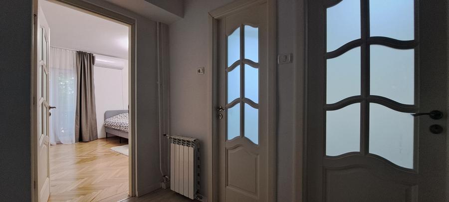DE INCHIRIAT GARSONIERA DECOMANDATA - B-UL UNIRII
